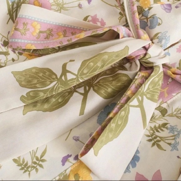 Spring Meadows Boho Floral Short Open Kimono Wrap - Picture 4 of 6